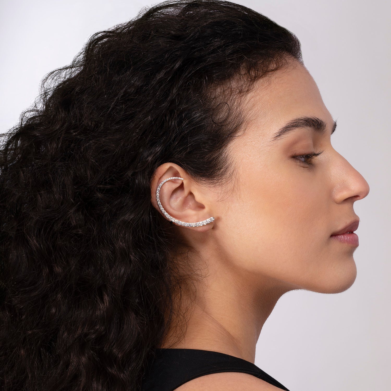 Single Eclipse earring in 18k gold with diamonds - Fine jewelry by MARIE MAS