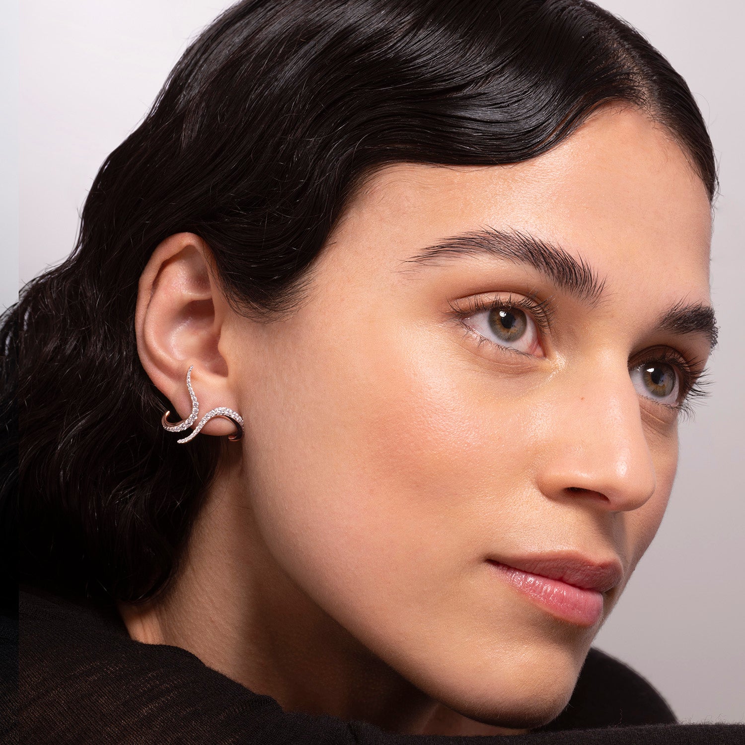 Halo earrings in 18k rose gold with diamonds - Fine jewelry by MARIE MAS