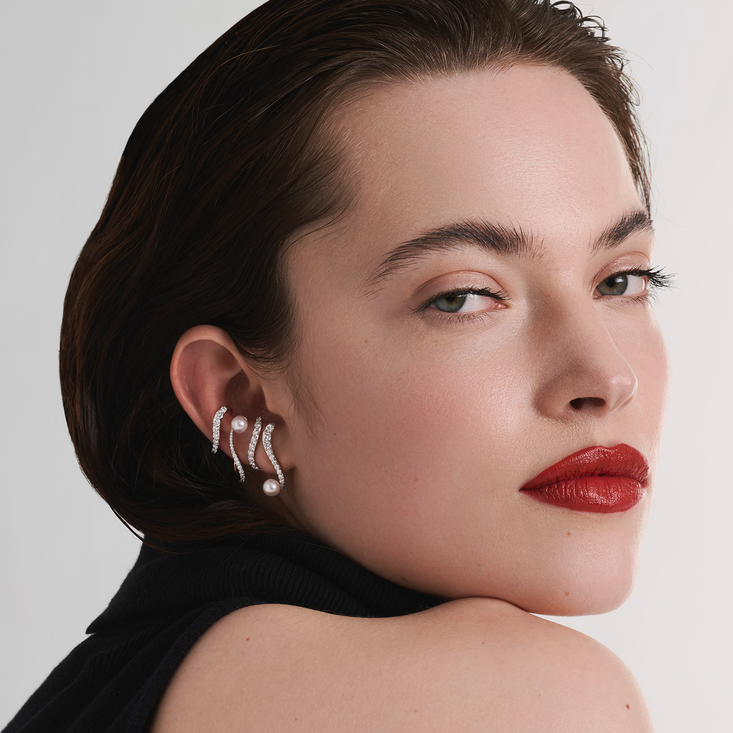 Pair of Ray Earrings | Pearls & Diamonds