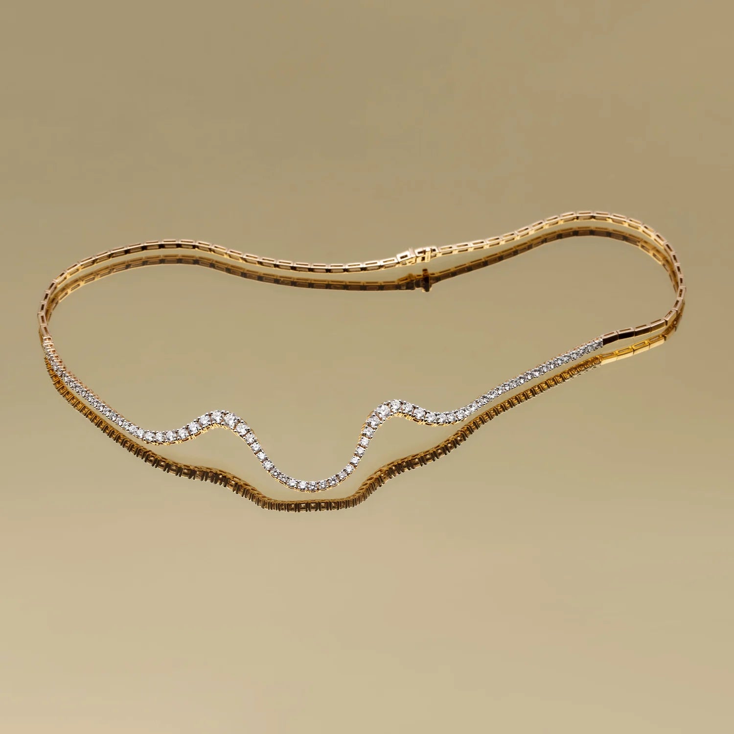 Radiant Choker | Half pavé Diamonds