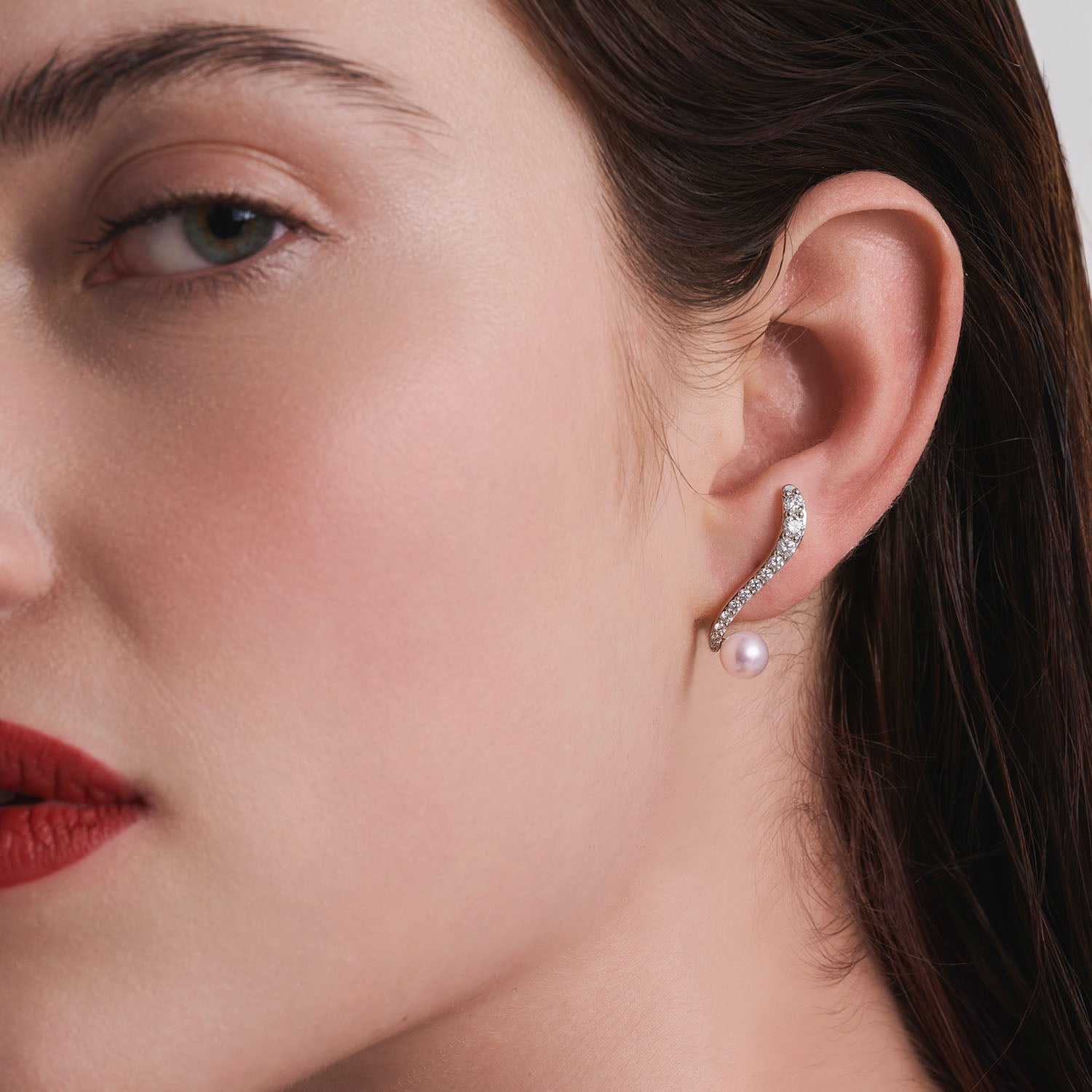 Pair of Ray Earrings | Pearls & Diamonds