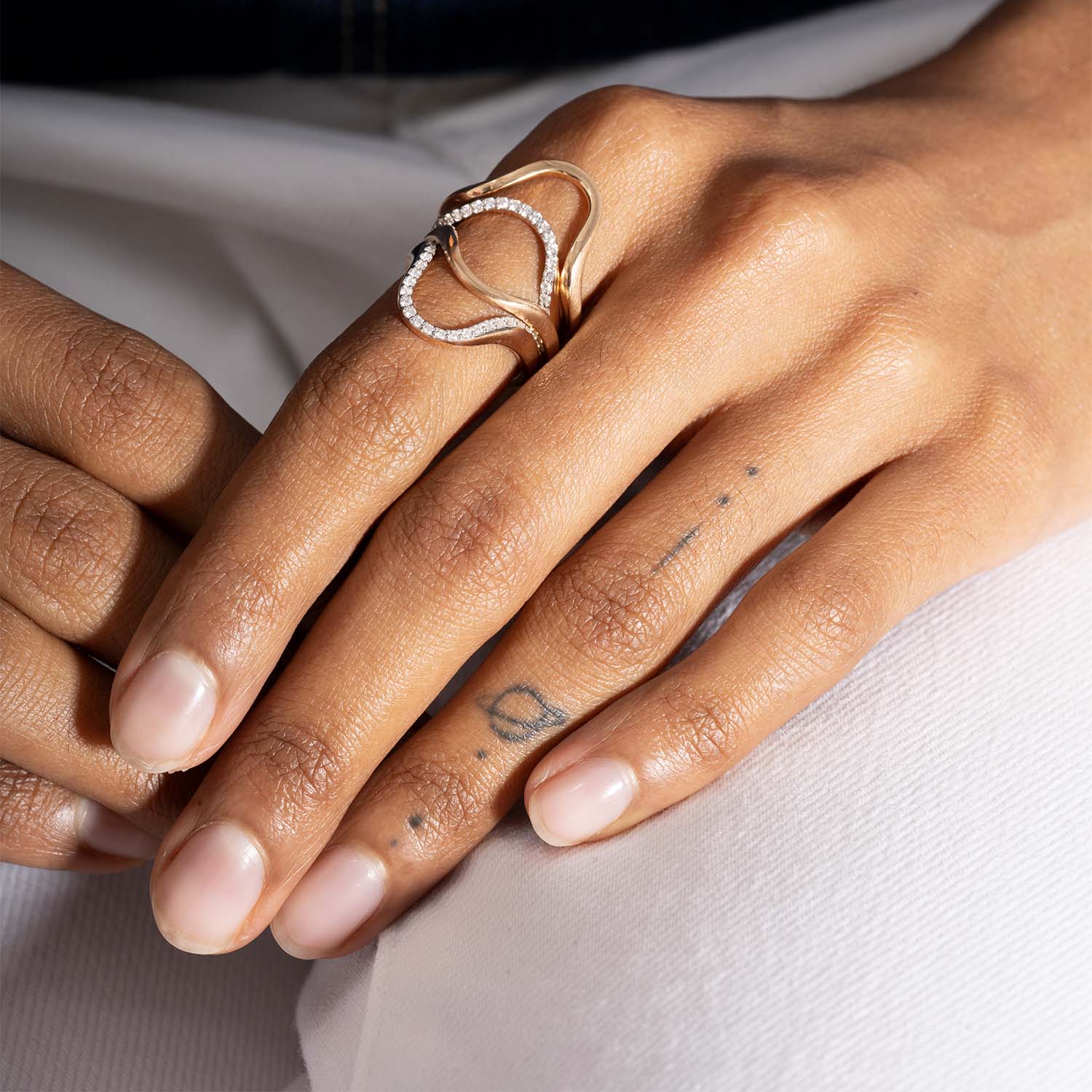 Halo Ring rose gold | Half diamonds