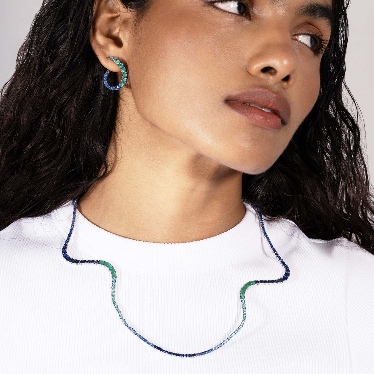 Aurora Necklace | Full pavé Emeralds & Sapphires