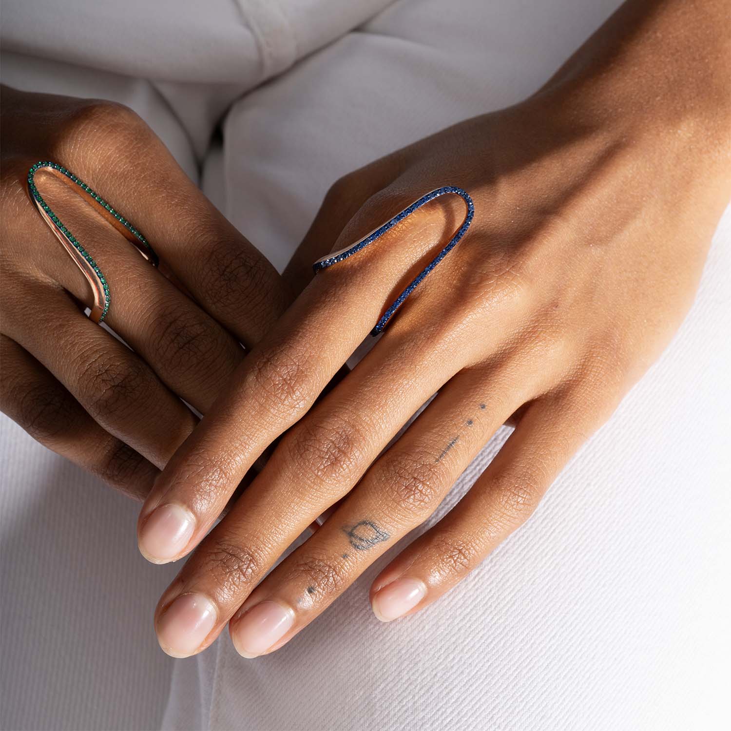 Aurora ring | Half pavé, rose gold & emeralds