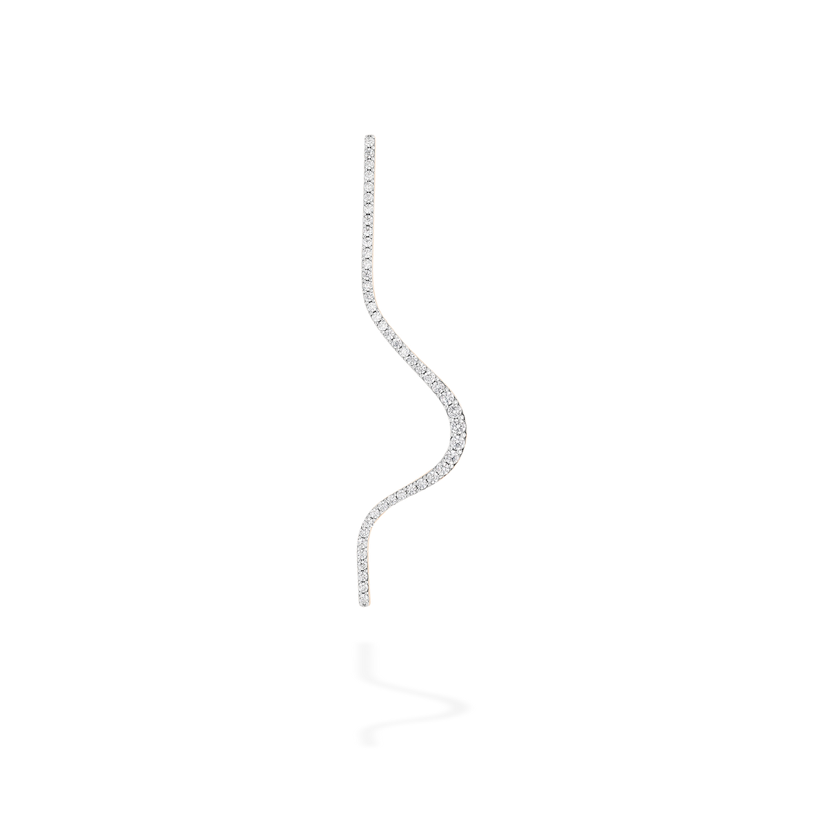 A transformable jewel brooch-earring featuring an ingenious mechanism that allows the posts to retract or extend, ensuring a secure and comfortable wear whether styled on the ear or as a brooch. This fine jewelry piece is crafted in 18k gold and set with natural diamonds. Its curves evoke caustic light, where water and light meet.