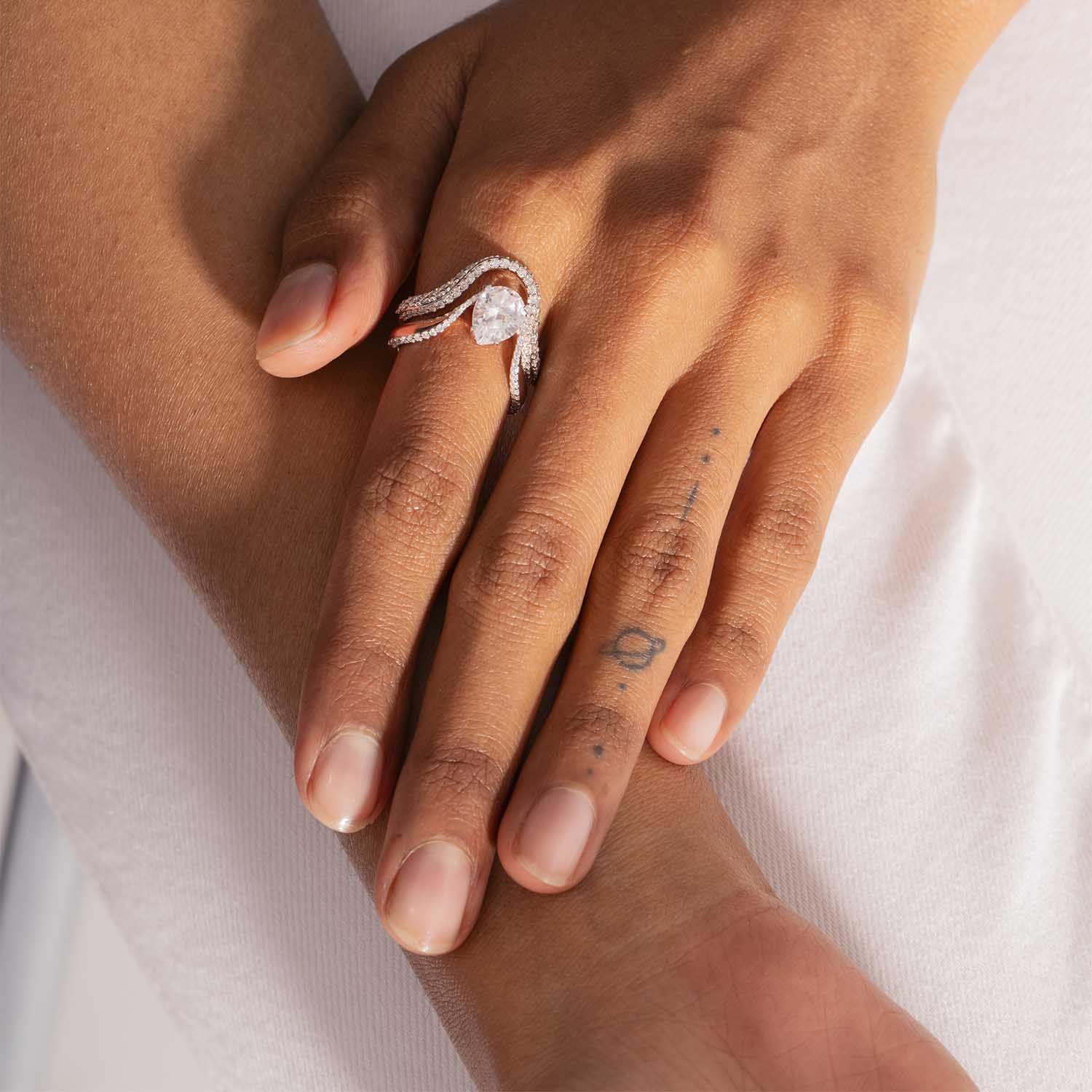 Aura Ring | Full pavé Diamonds