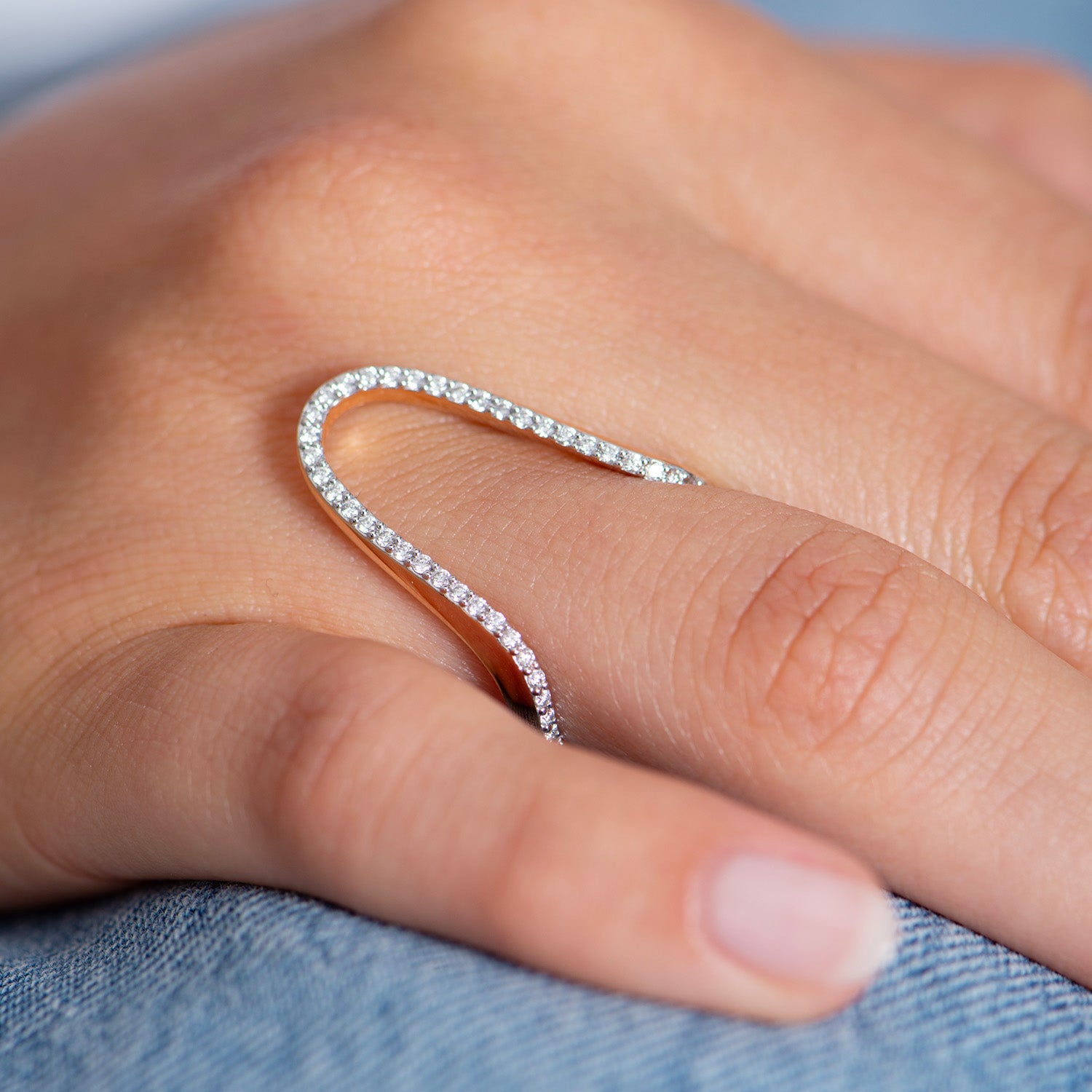 Radiant Ring | Half pavé Diamonds