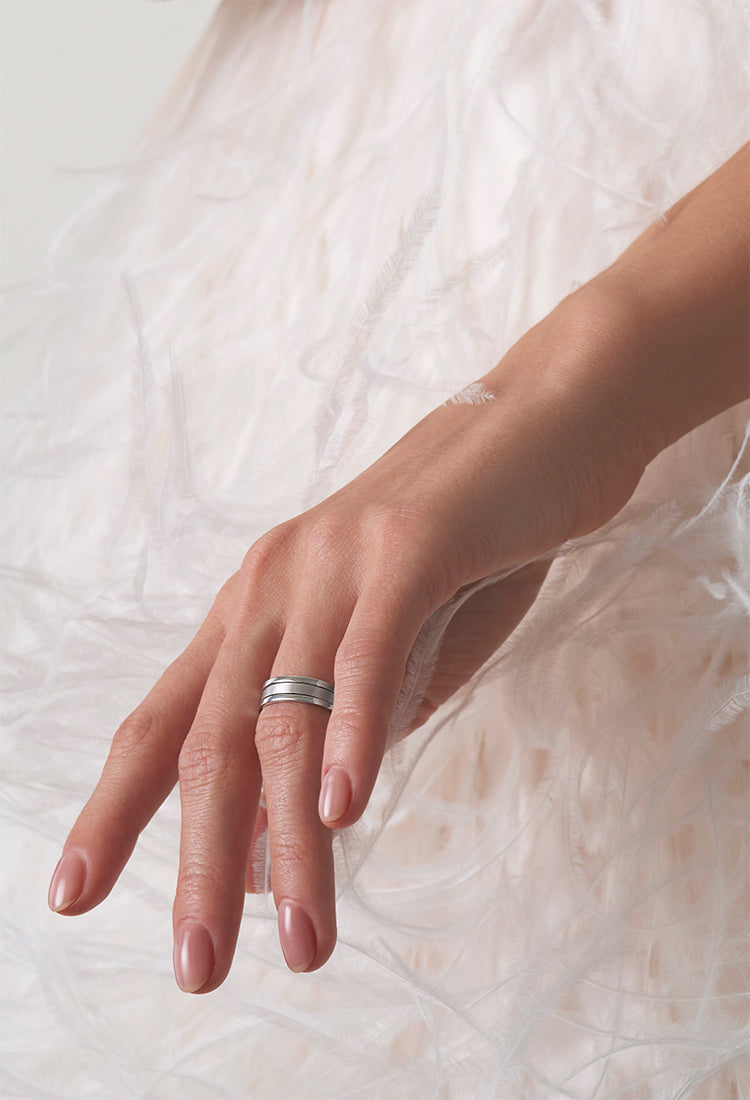 We Ring | White Gold Matt