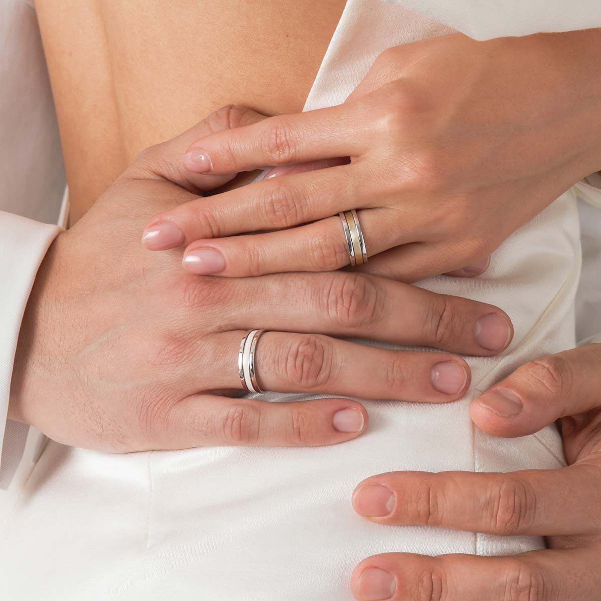 We Ring | White & Yellow Gold Matt