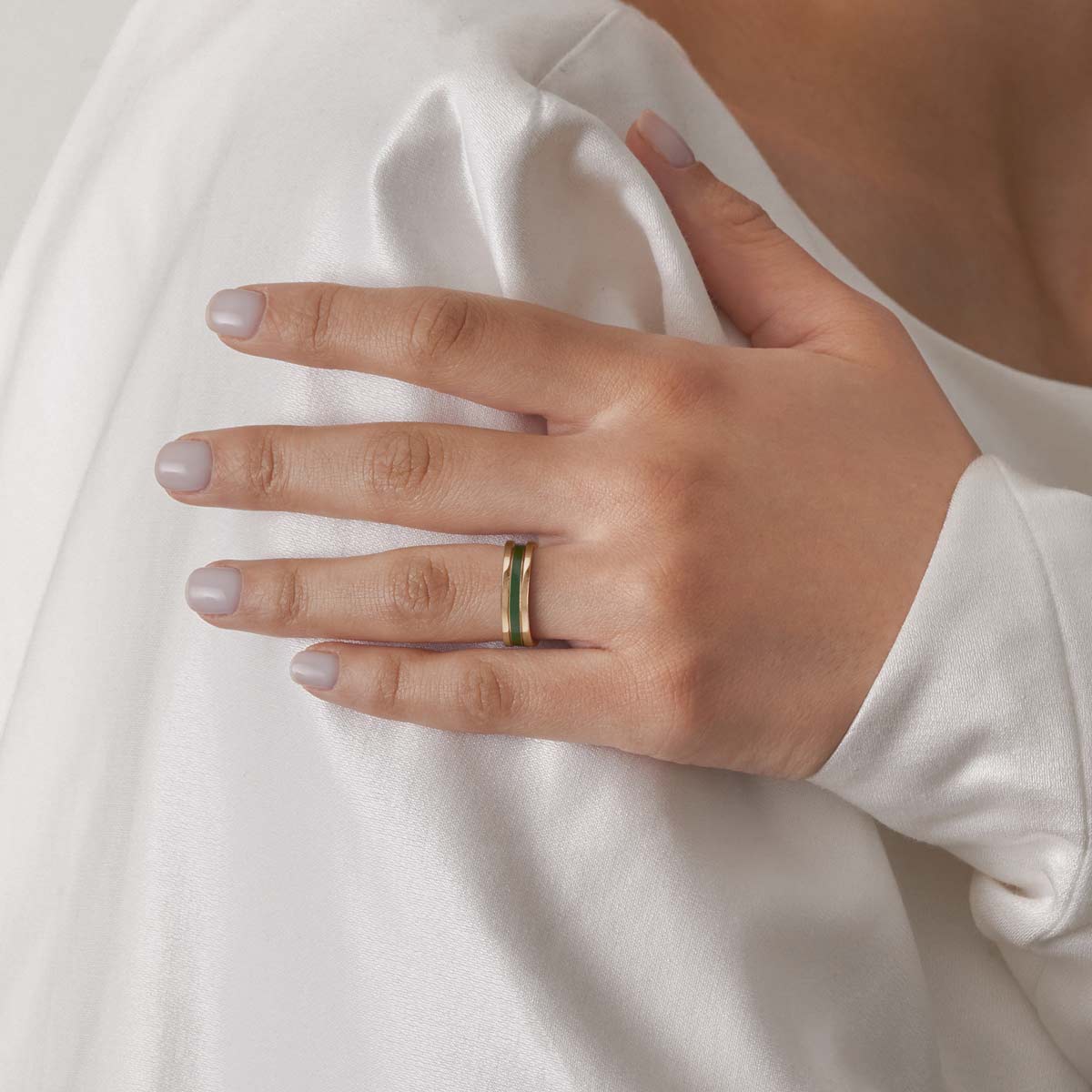 We Ring | Yellow Gold Green Lacquer