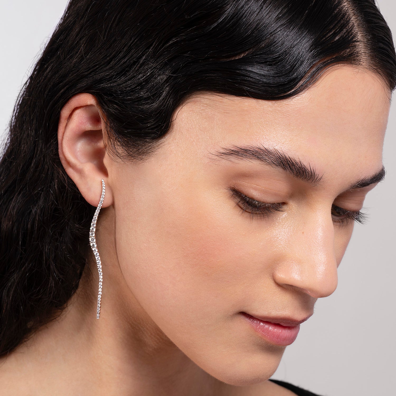 Single Long Halo Earring | Diamonds