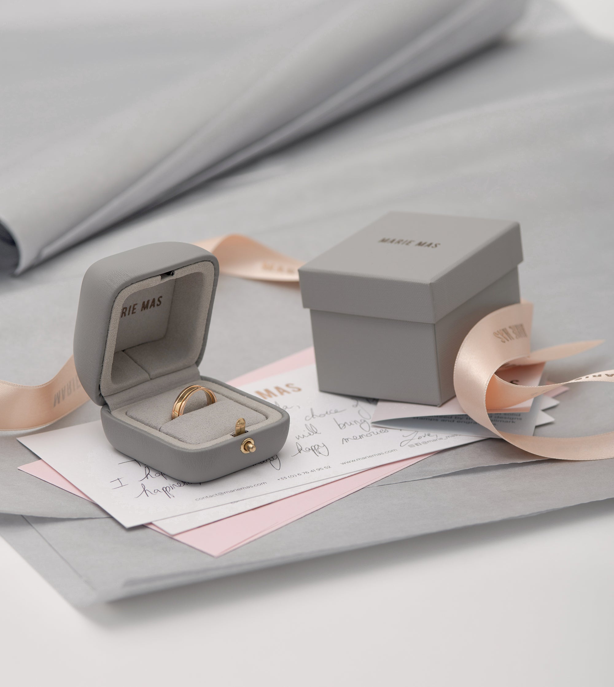 We Ring | Rose Gold Gray Lacquer