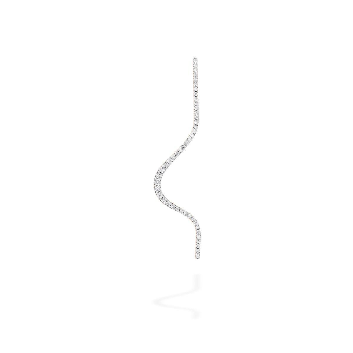 A transformable jewel brooch-earring featuring an ingenious mechanism that allows the posts to retract or extend, ensuring a secure and comfortable wear whether styled on the ear or as a brooch. This fine jewelry piece is crafted in 18k gold and set with natural diamonds. Its curves evoke caustic light, where water and light meet.