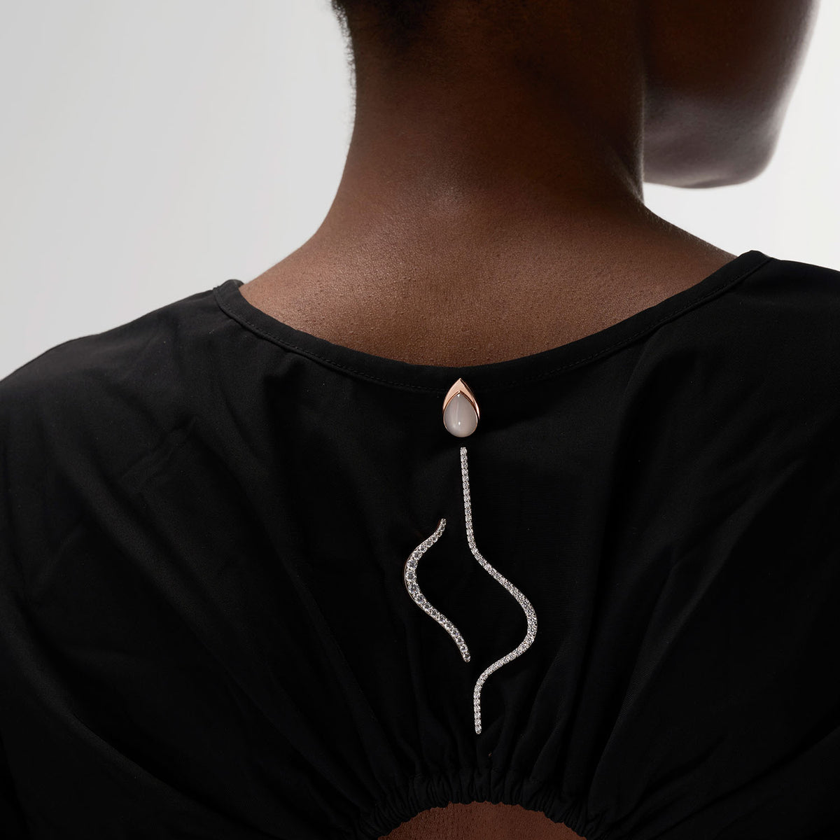 The Flowing Trio Brooch-Earrings