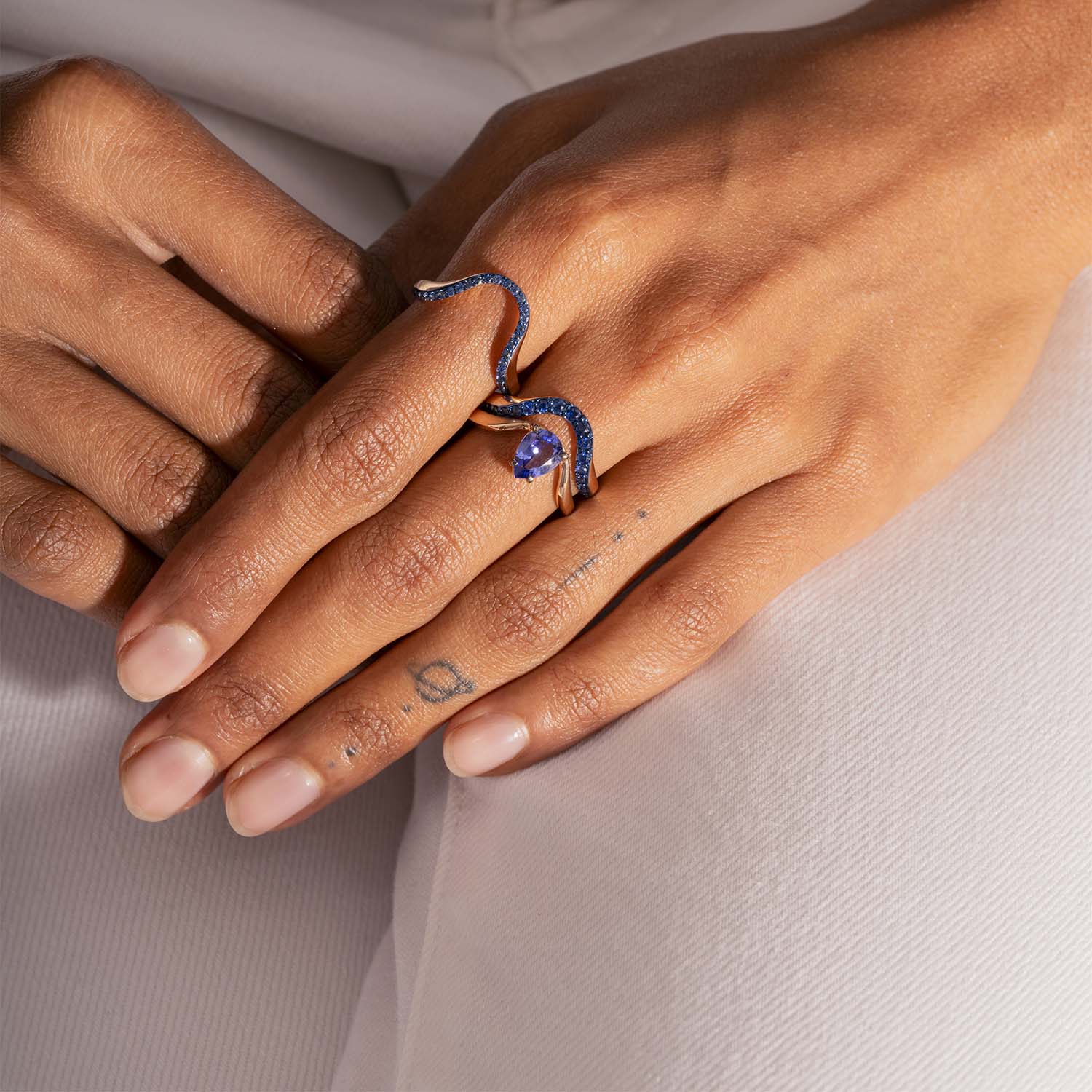 Aura Ring | Tanzanite pear shape stone, rose gold