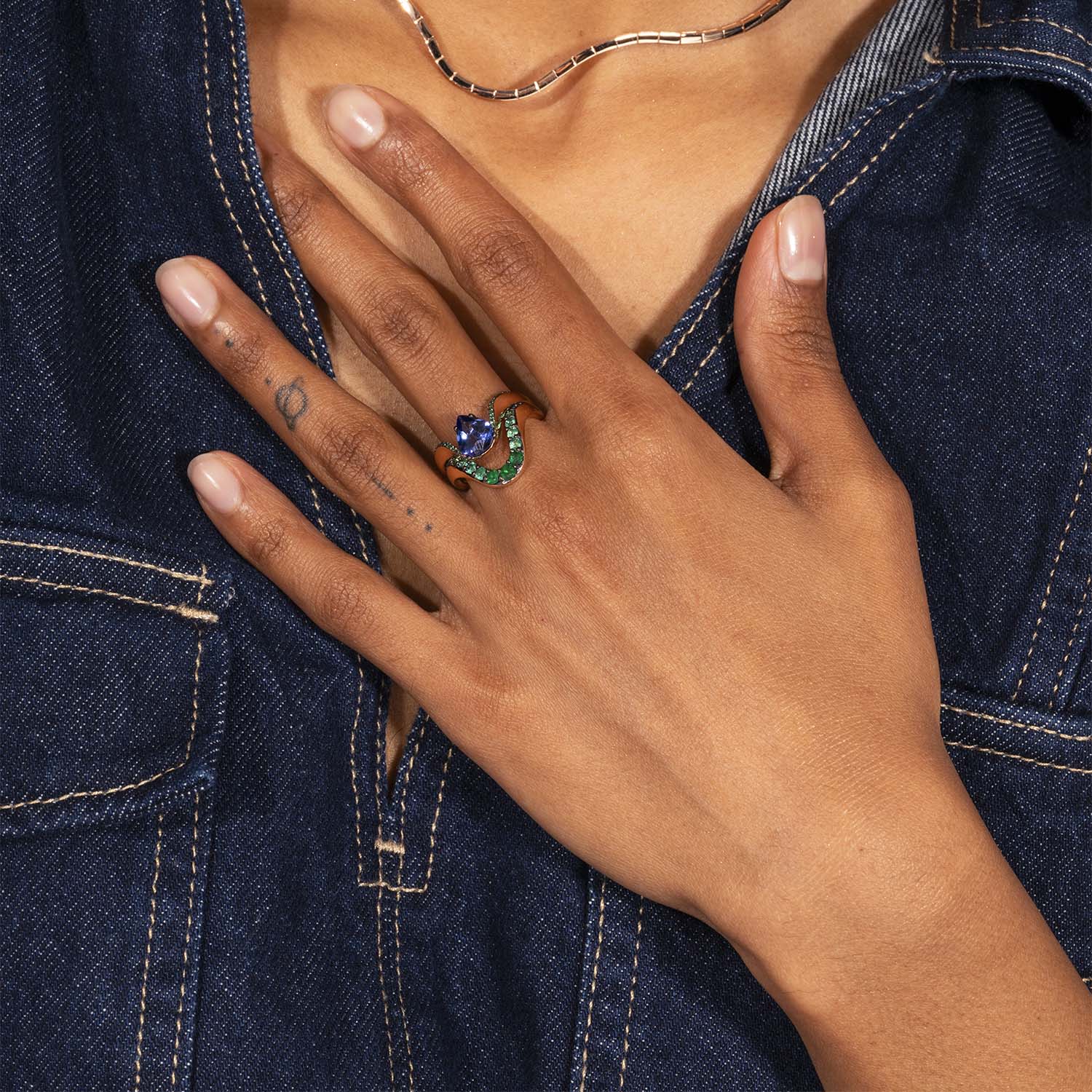 Aura Ring | Half pavé, emeralds with pear Tanzanite