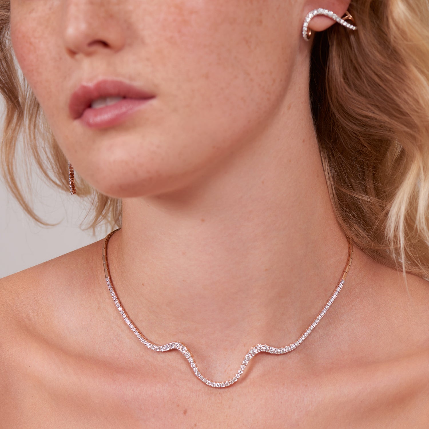 Radiant Choker | Half diamond